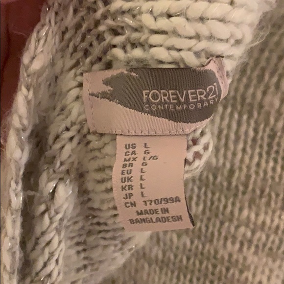 Open-backed knit sweater - Picture 3 of 3